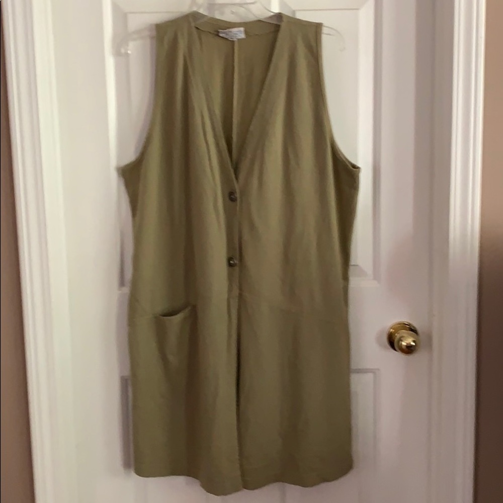 Liz & Jane Vest